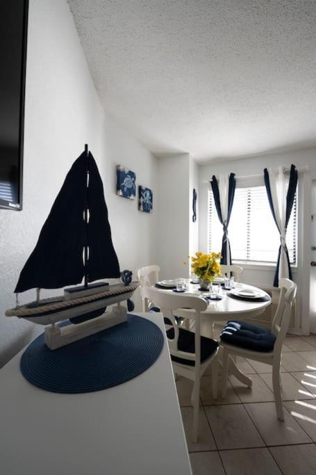Royal Retreat-Amazing View-King Bed-1 Bedroom-Full Kitchen-Free Parking-Self Check-In Myrtle Beach Esterno foto