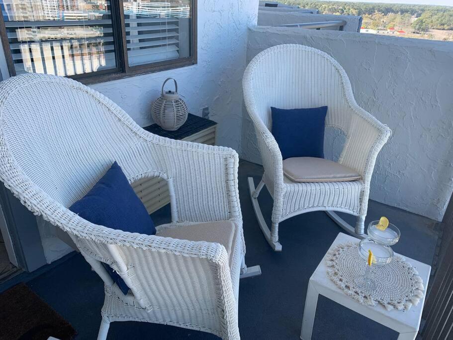 Royal Retreat-Amazing View-King Bed-1 Bedroom-Full Kitchen-Free Parking-Self Check-In Myrtle Beach Esterno foto