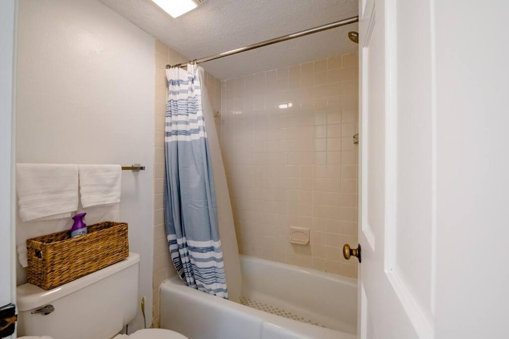 Royal Retreat-Amazing View-King Bed-1 Bedroom-Full Kitchen-Free Parking-Self Check-In Myrtle Beach Esterno foto