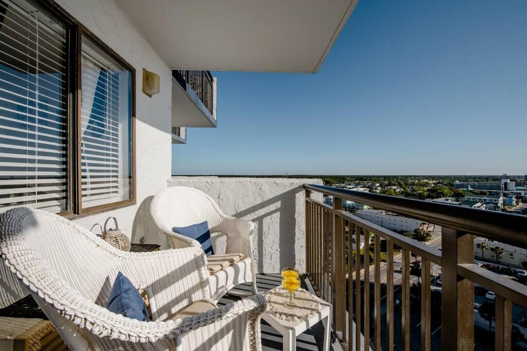 Royal Retreat-Amazing View-King Bed-1 Bedroom-Full Kitchen-Free Parking-Self Check-In Myrtle Beach Esterno foto