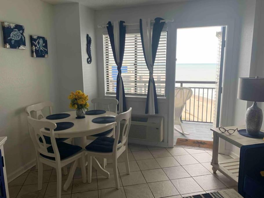 Royal Retreat-Amazing View-King Bed-1 Bedroom-Full Kitchen-Free Parking-Self Check-In Myrtle Beach Esterno foto