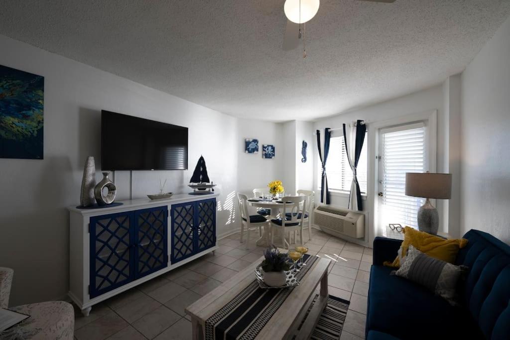 Royal Retreat-Amazing View-King Bed-1 Bedroom-Full Kitchen-Free Parking-Self Check-In Myrtle Beach Esterno foto