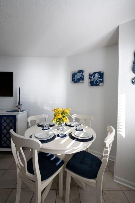 Royal Retreat-Amazing View-King Bed-1 Bedroom-Full Kitchen-Free Parking-Self Check-In Myrtle Beach Esterno foto